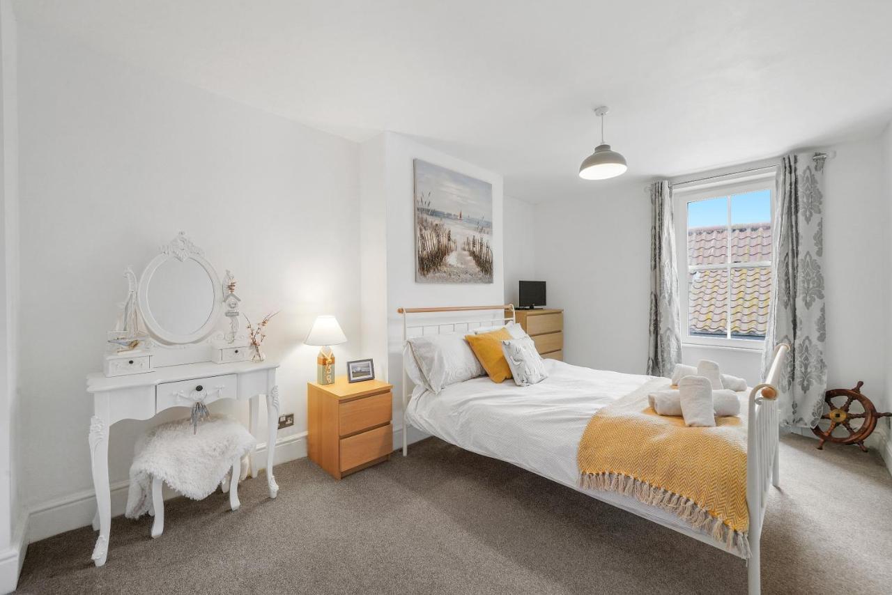 30 Percent Off! The Central Whitby Gem - 4 Bedrooms Buitenkant foto