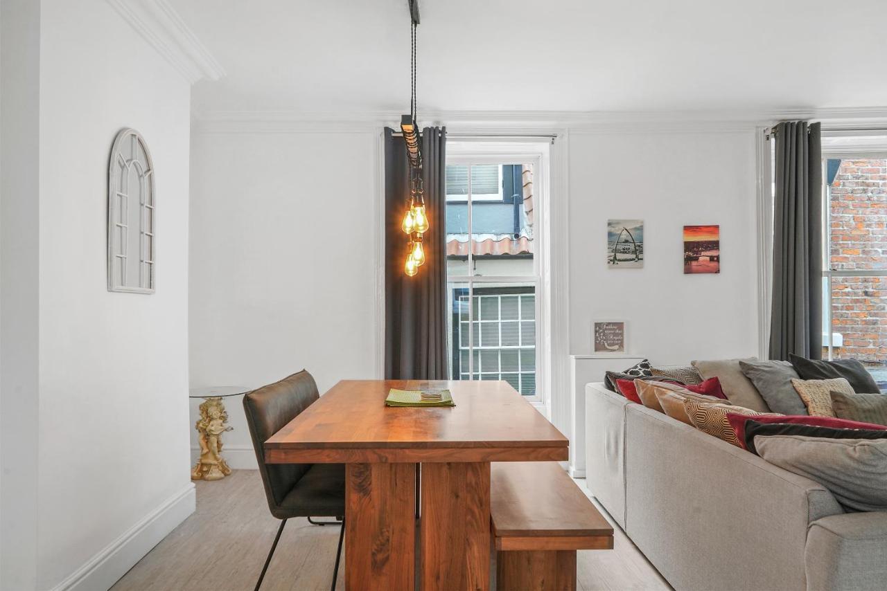 30 Percent Off! The Central Whitby Gem - 4 Bedrooms Buitenkant foto