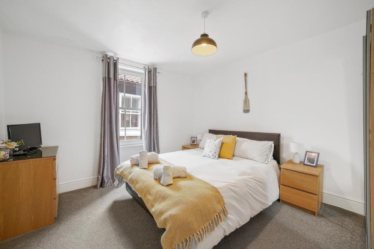 30 Percent Off! The Central Whitby Gem - 4 Bedrooms Buitenkant foto